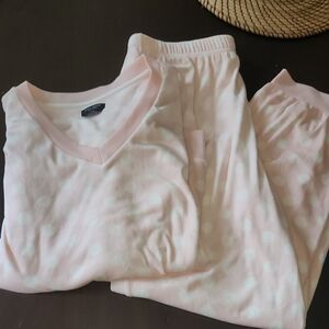 Kate Spade Pink and White Polka Dot Lounge Set